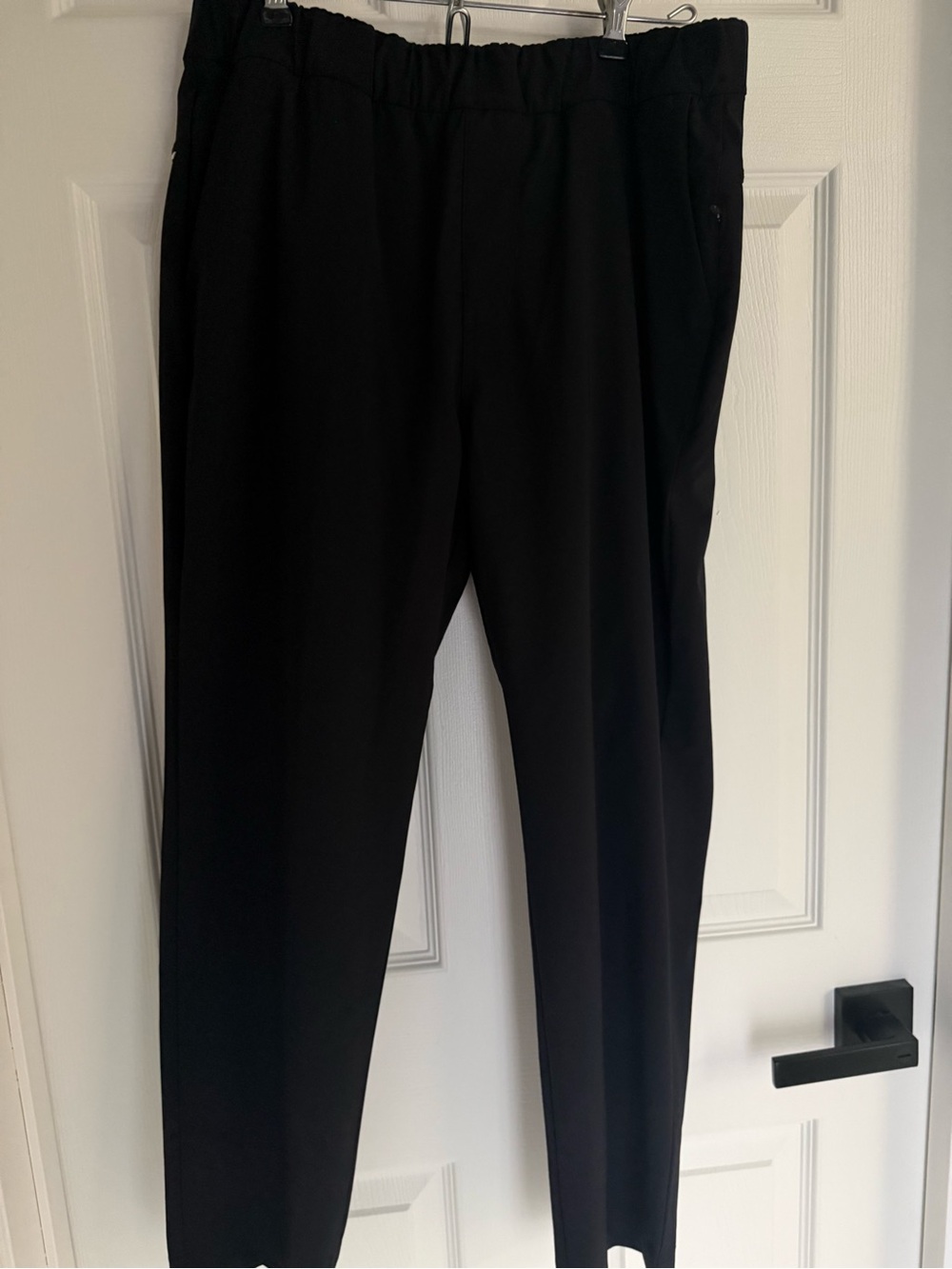 Vuori Miles Black Ankle Pants - L